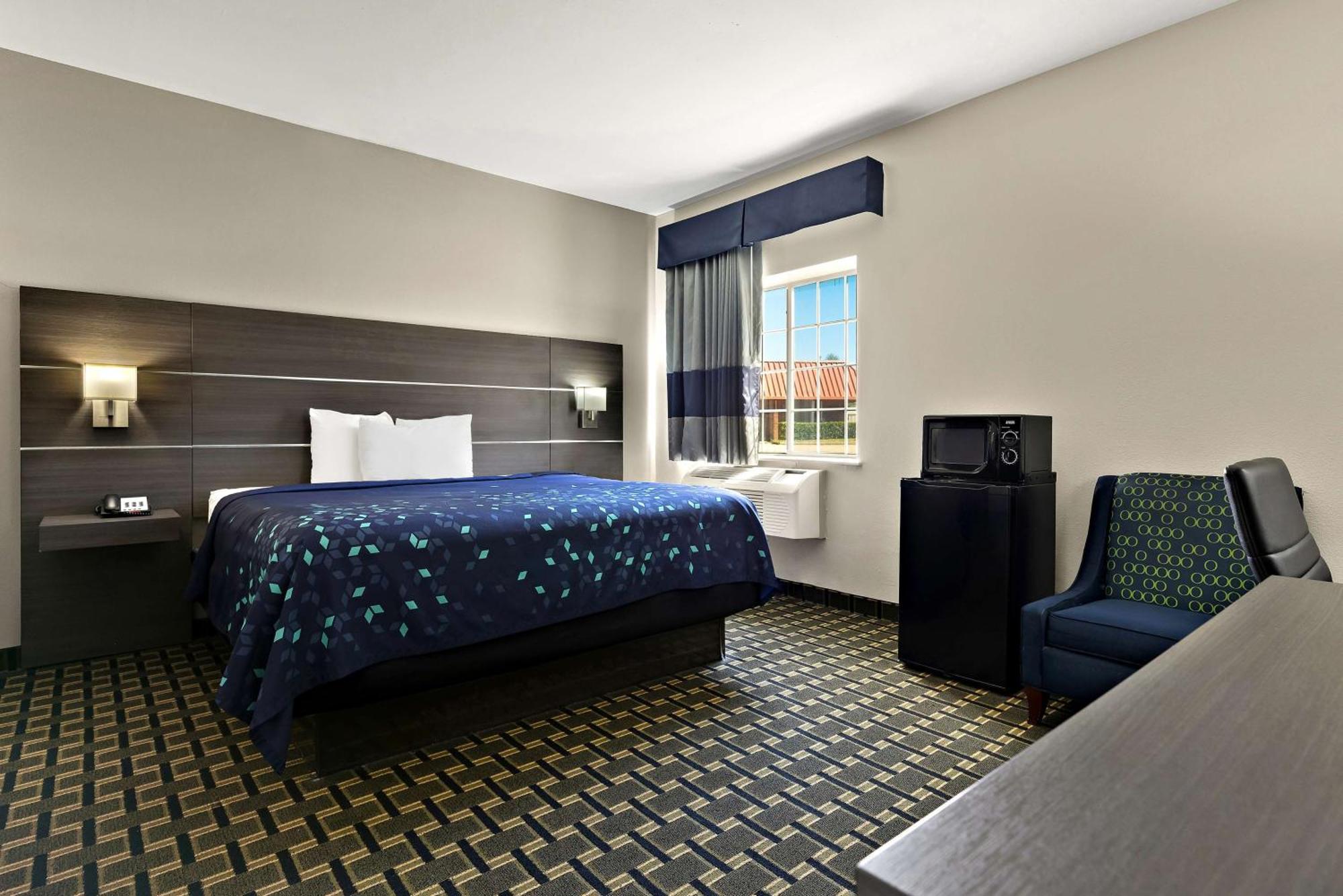 Surestay Plus Hotel By Best Western Tulsa East Экстерьер фото
