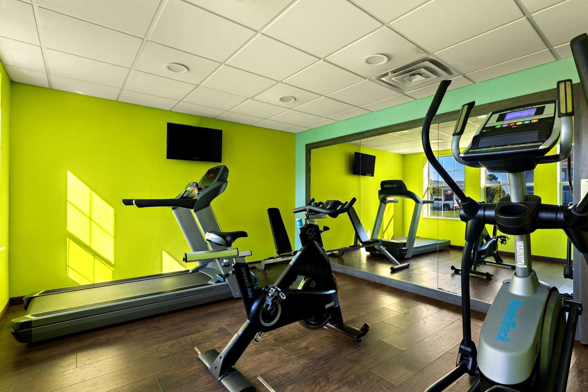 Surestay Plus Hotel By Best Western Tulsa East Экстерьер фото