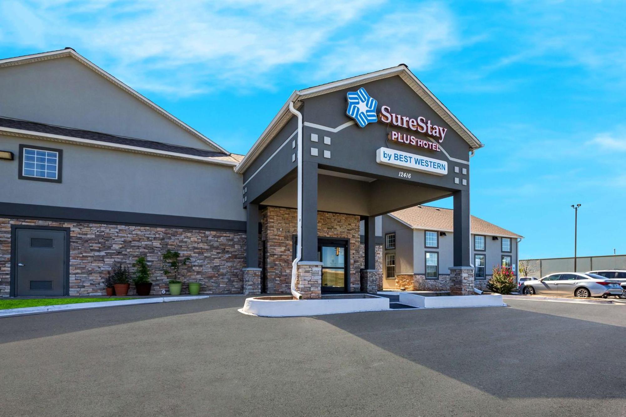 Surestay Plus Hotel By Best Western Tulsa East Экстерьер фото