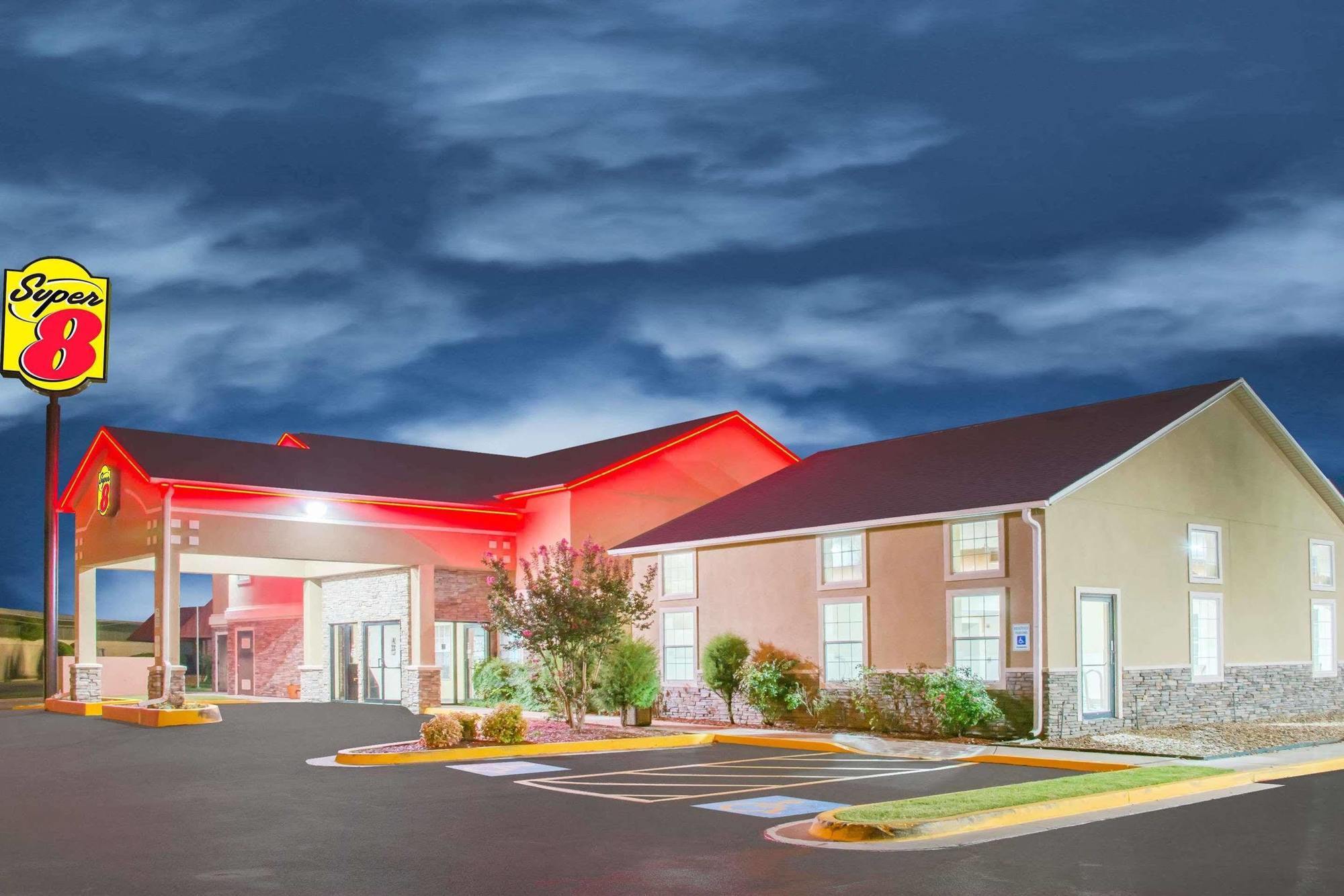 Surestay Plus Hotel By Best Western Tulsa East Экстерьер фото